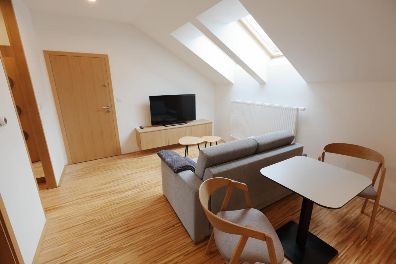 Apartmany U Kvetne Zahrady Kromeriz Luaran gambar