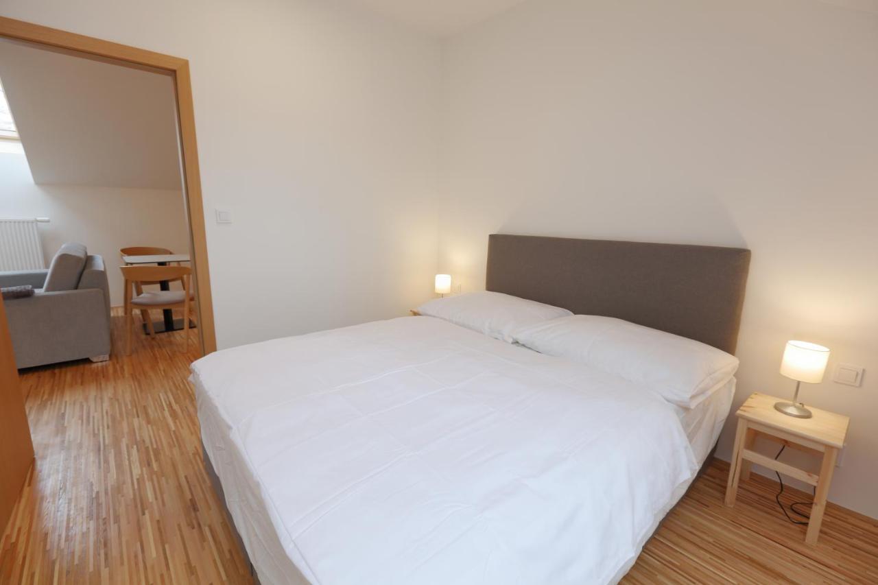 Apartmany U Kvetne Zahrady Kromeriz Luaran gambar