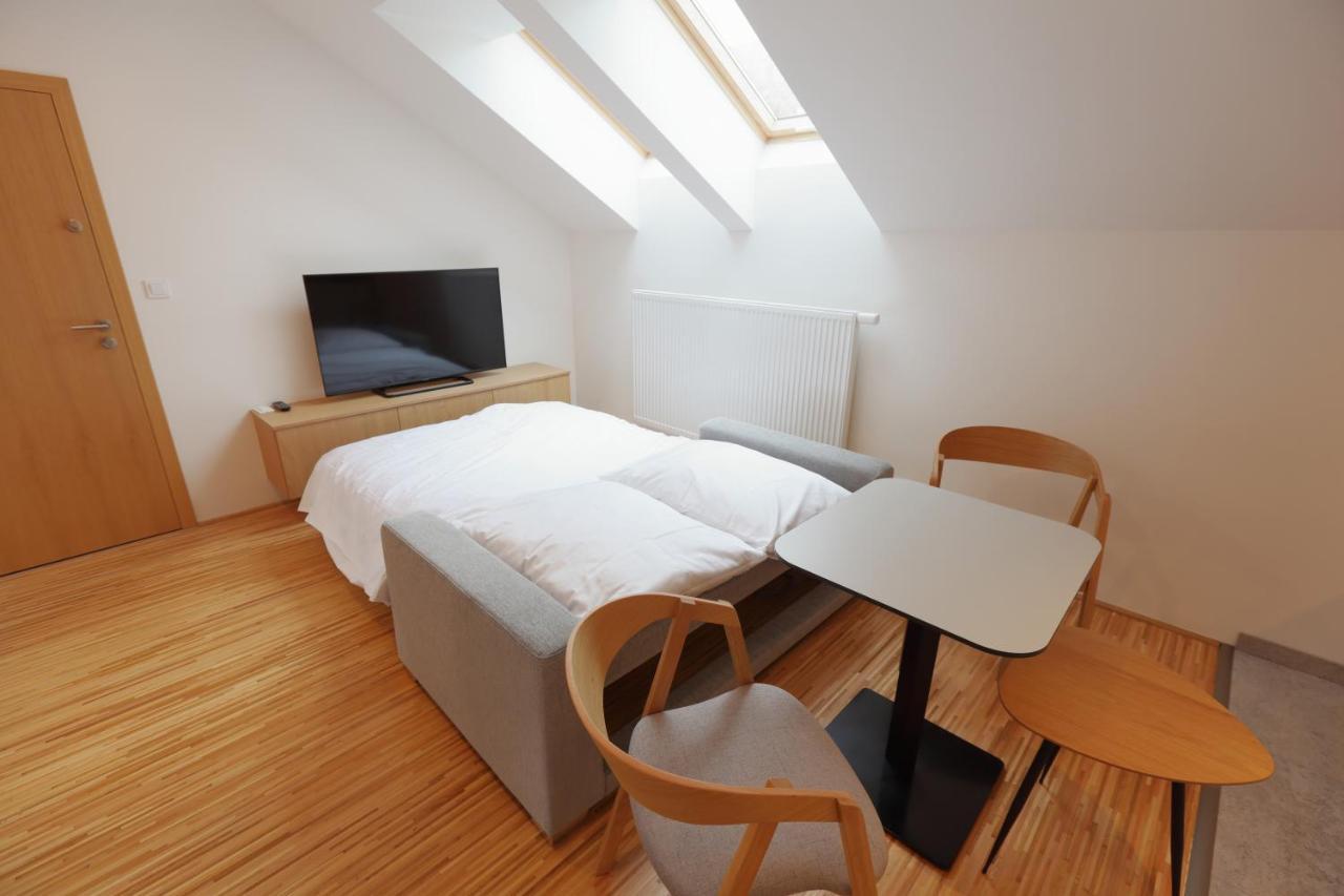 Apartmany U Kvetne Zahrady Kromeriz Luaran gambar